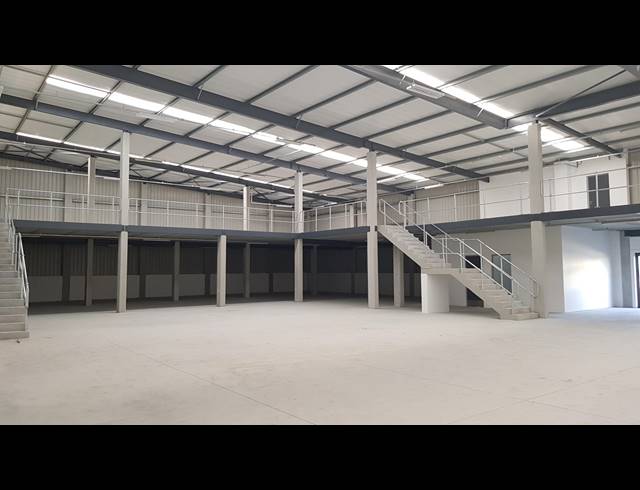 1,006M² FACTORY TO LET IN STIKLAND